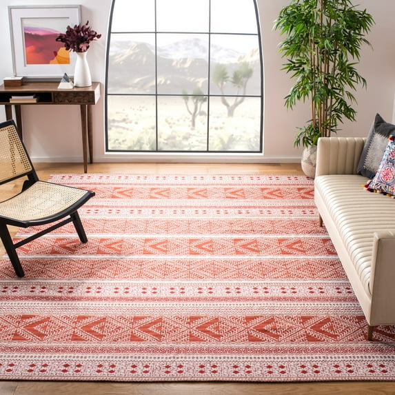 SAFAVIEH Classic Vintage Eric Geometric Polyester Area Rug, Rust, 6' x 9'