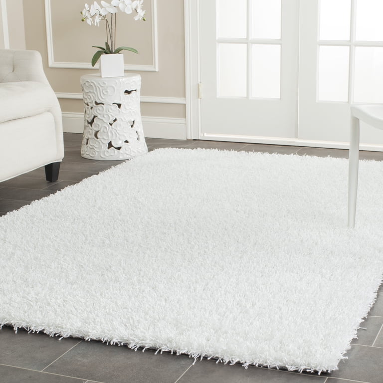 SAFAVIEH Clyde Solid Plush Polyester Shag Area Rug, White, 4' x 6