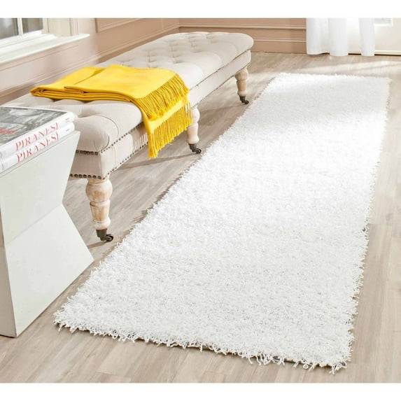 SAFAVIEH Clyde Solid Plush Polyester Shag Runner Rug, White, 2'3" x 6'
