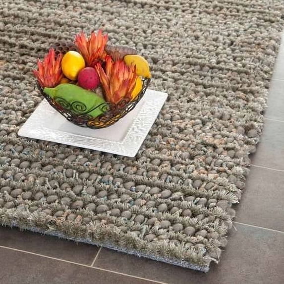 SAFAVIEH Constance Braided Plush Shag Area Rug, Grey, 4' x 6'