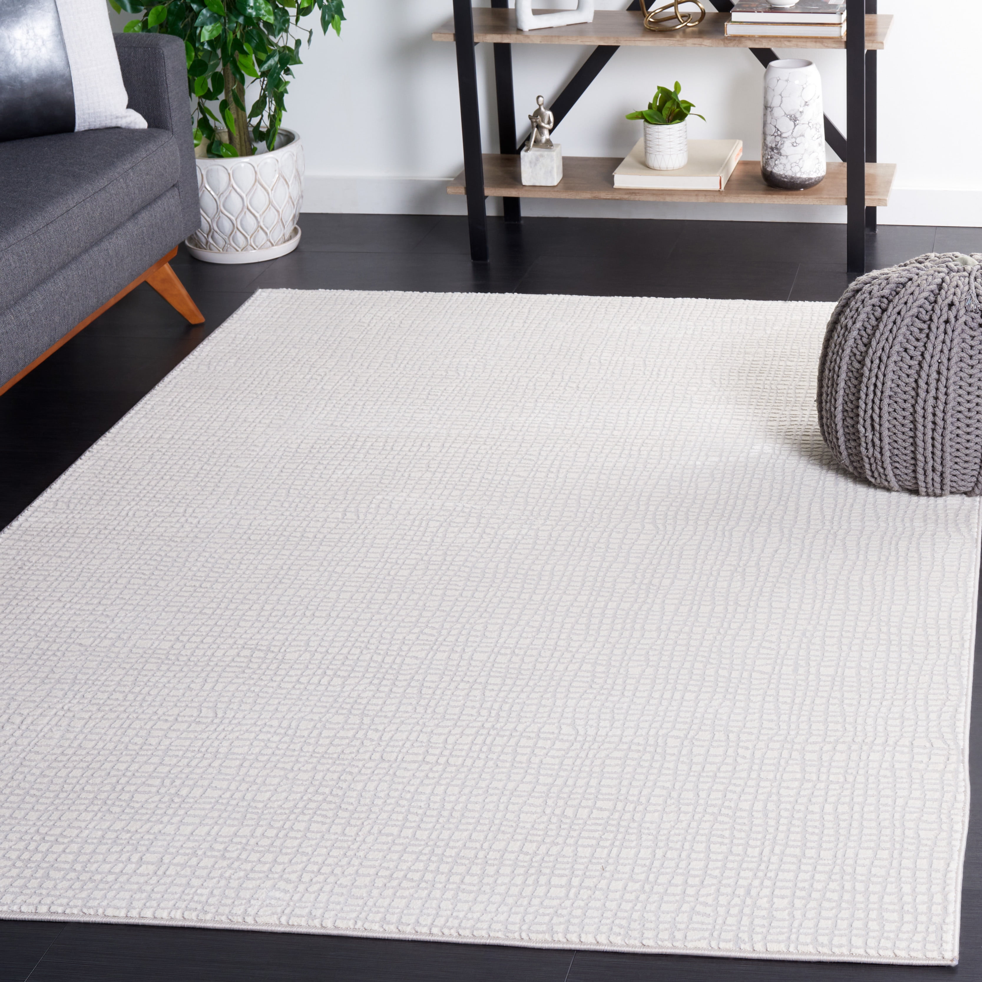 SAFAVIEH Continental Alondra Distressed Area Rug, Ivory/Gray, 6'7" x 6'7" Square