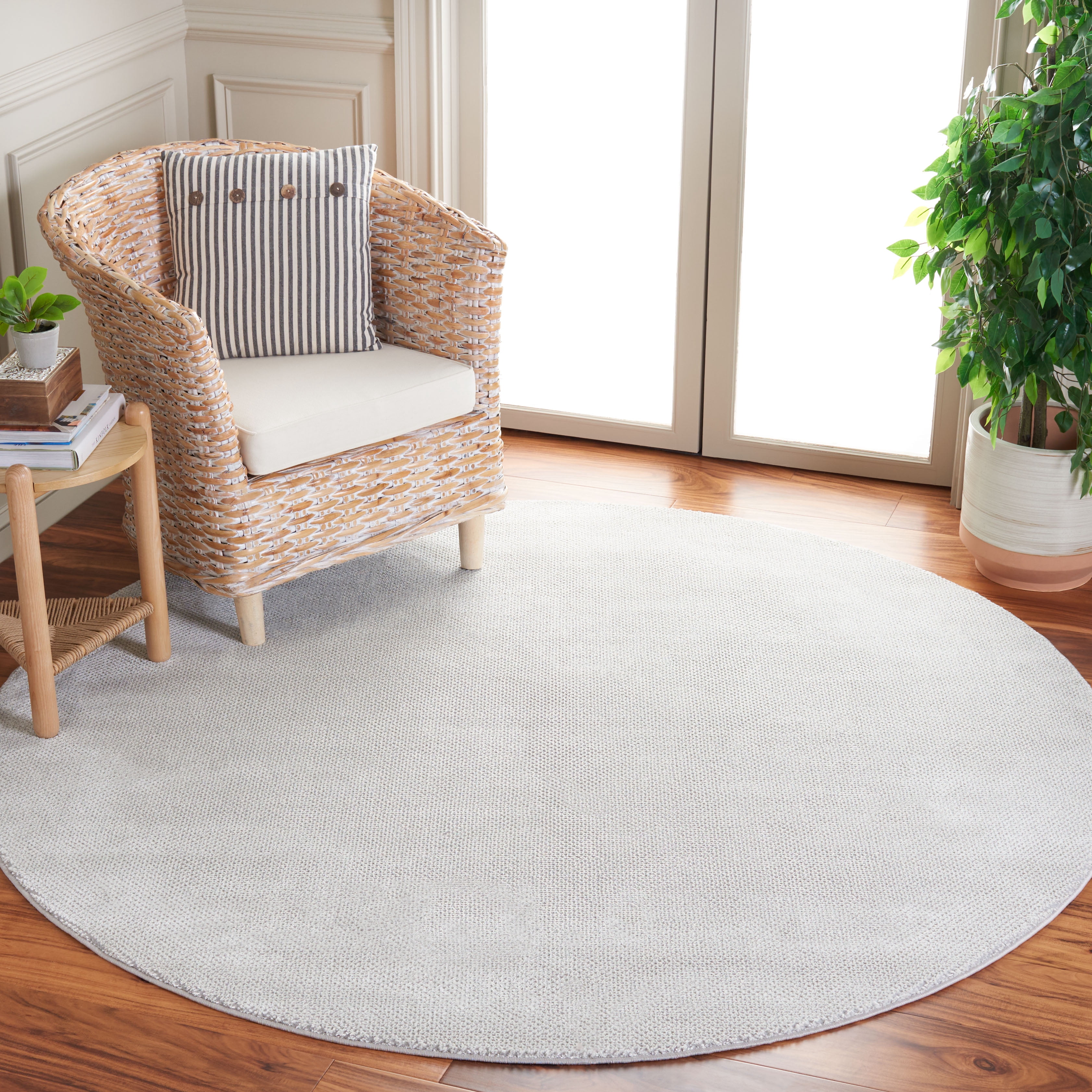 SAFAVIEH Continental Josif Solid Area Rug, Gray, 6'7" x 6'7" Round