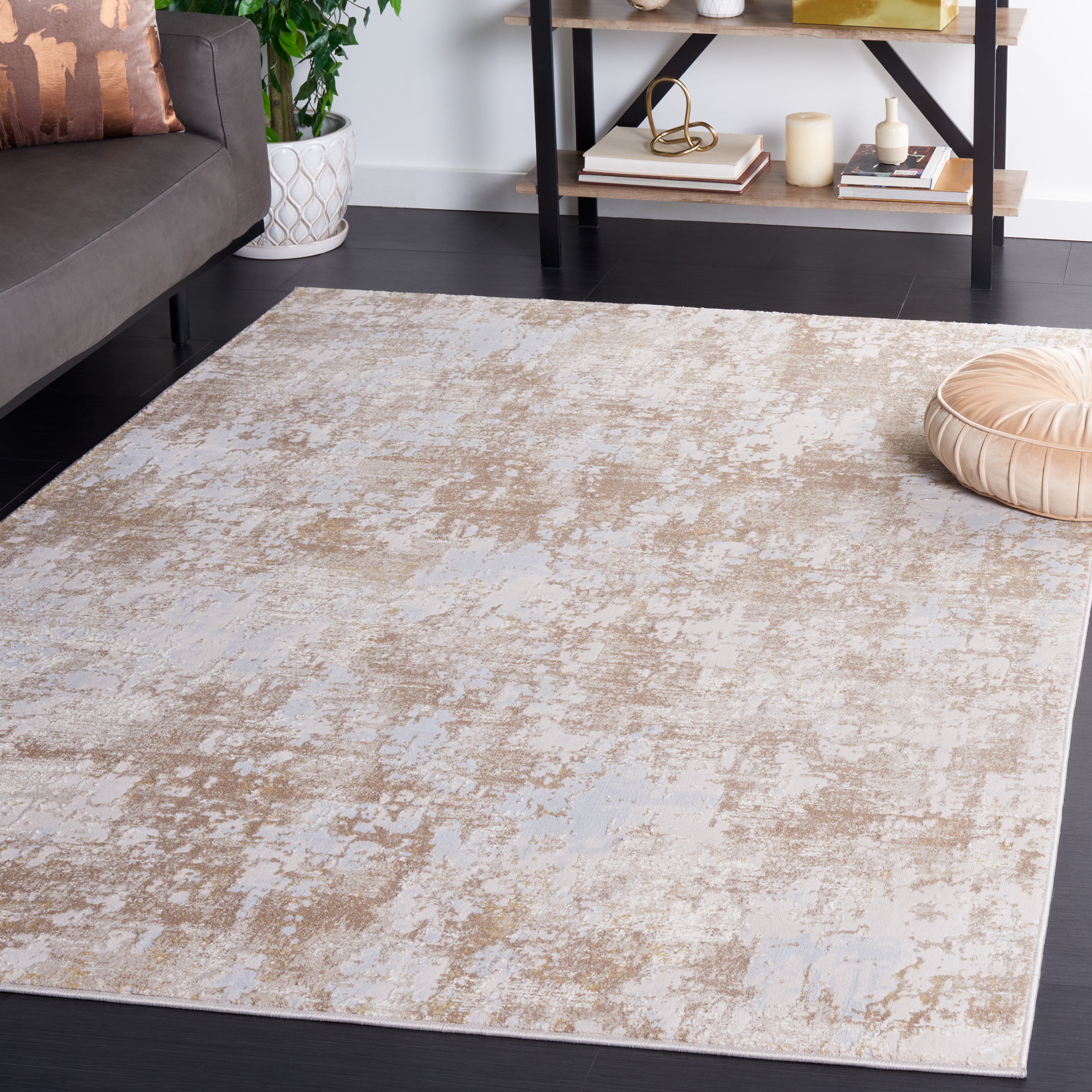 SAFAVIEH Continental Laird Distressed Area Rug, Light Beige/Beige, 5'3" x 7'6"
