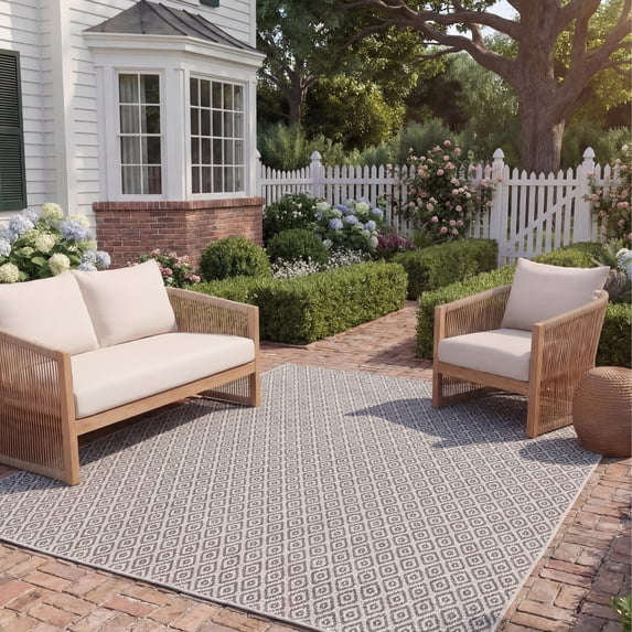 Safavieh Courtyard Adair Geometric Indoor/Outdoor Area Rug, Beige/Black, 5'3" x 7'7"
