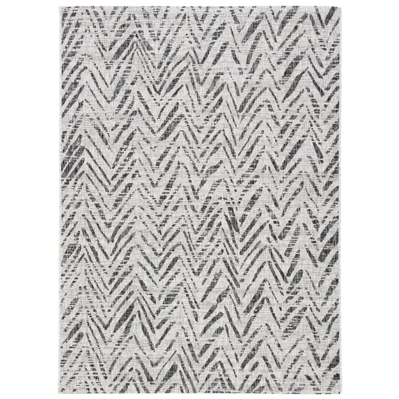 SAFAVIEH Courtyard Alfonso Chevron Indoor/Outdoor Area Rug, Grey/Black, 5'5" x 7'7"