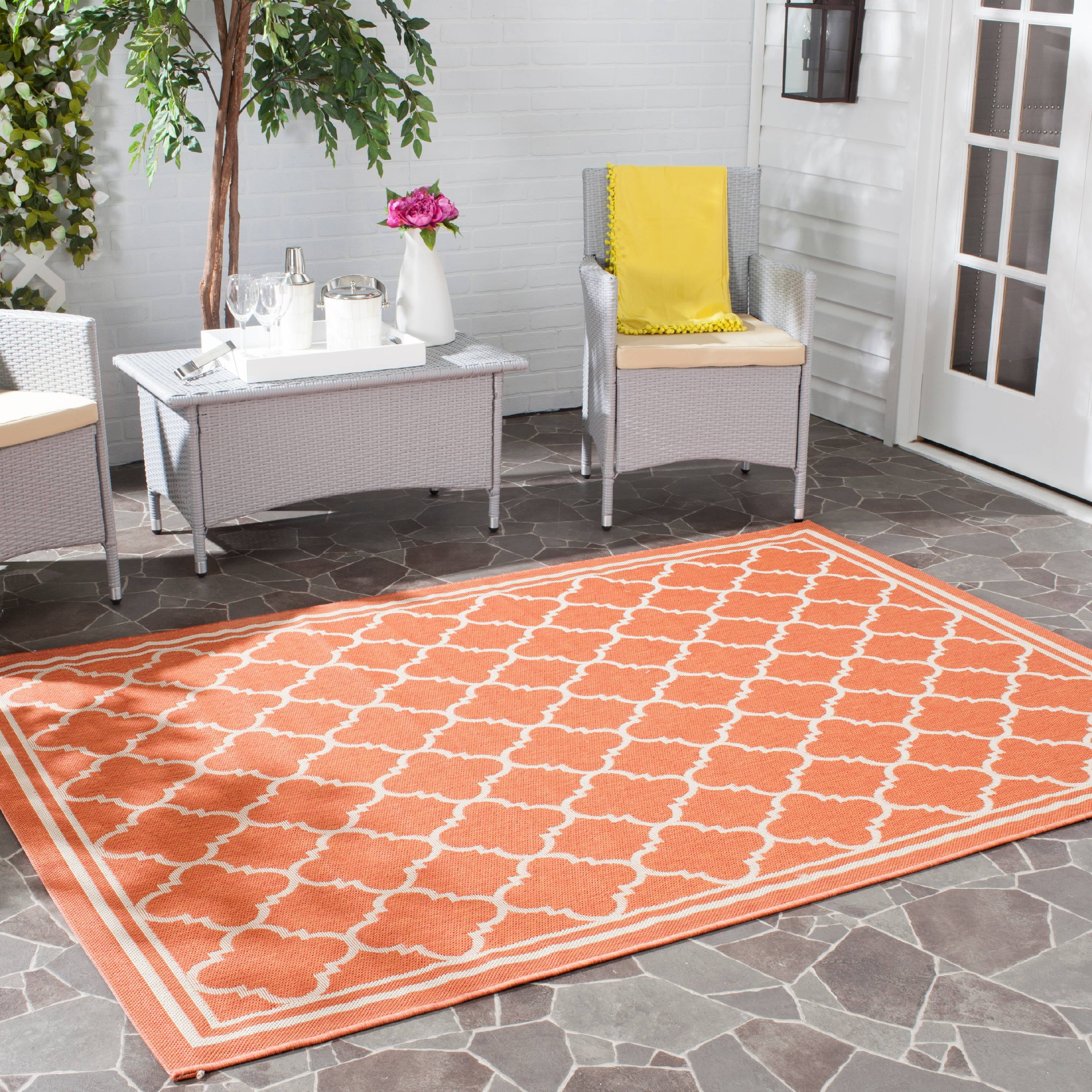 SAFAVIEH Courtyard Alina Geometric Indoor/Outdoor Area Rug, 5'3" x 7'7