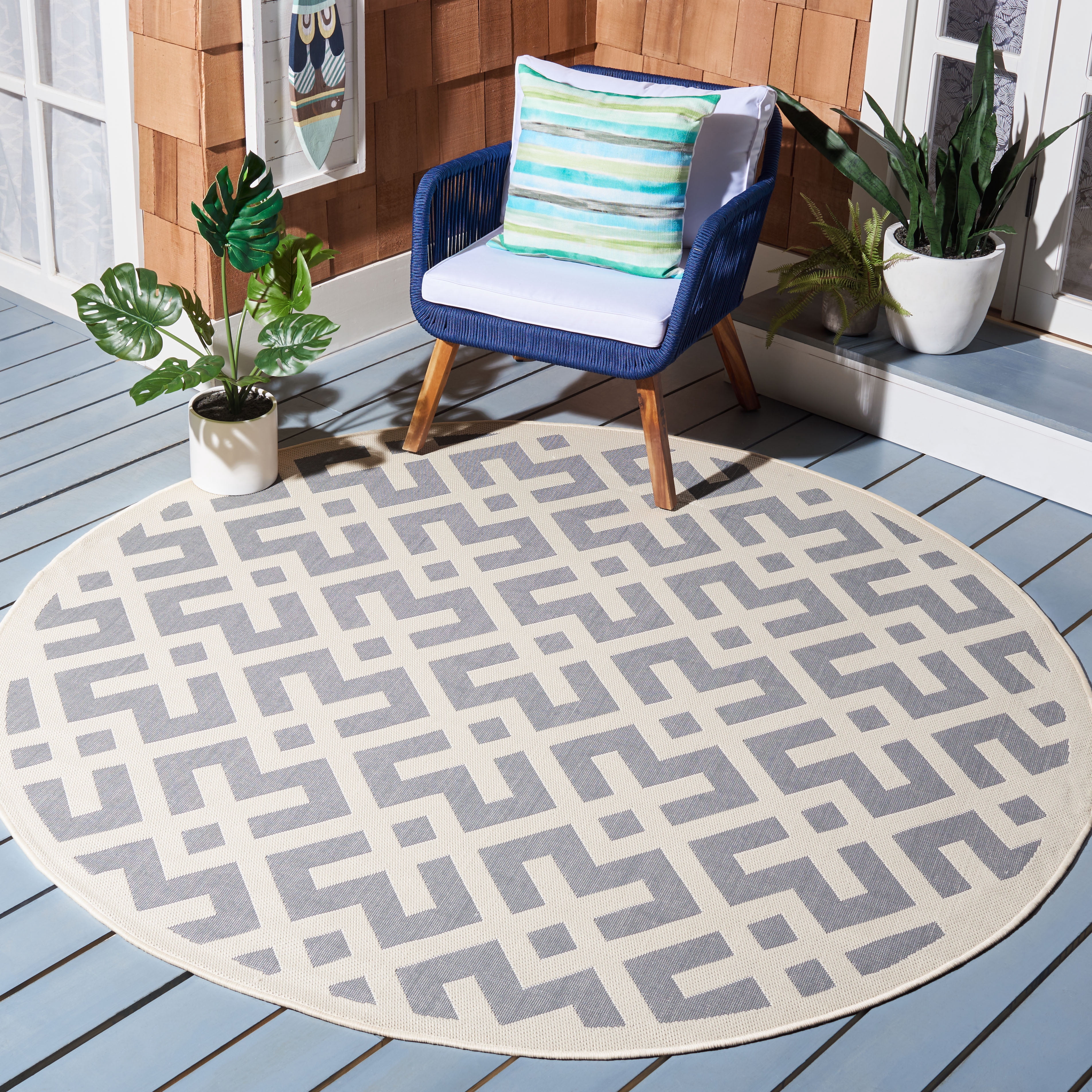 Safavieh Courtyard Alvin Geometric Indoor/Outdoor Area Rug, Gray/Bone, 5'3" x 5'3" Round