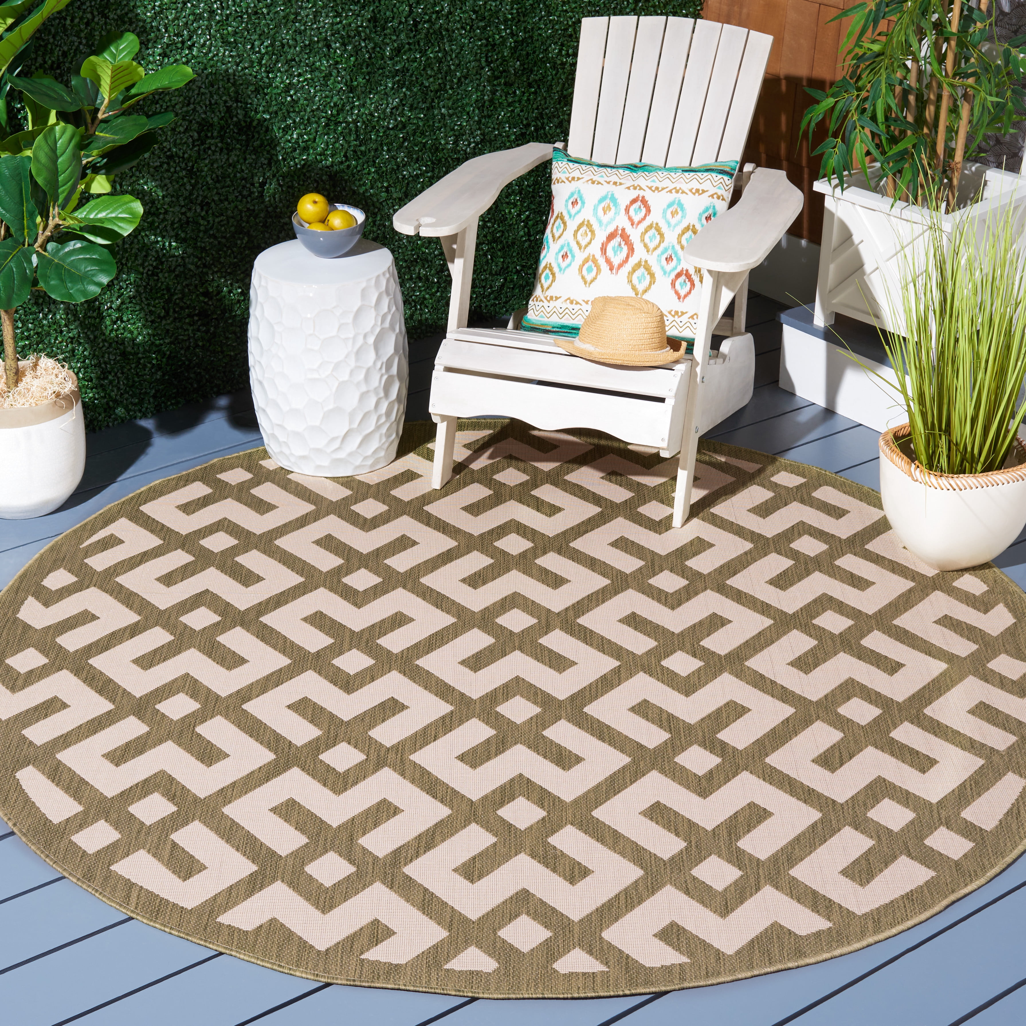Safavieh Courtyard Alvin Geometric Indoor/Outdoor Area Rug, Beige/Green, 6'7" x 6'7" Round