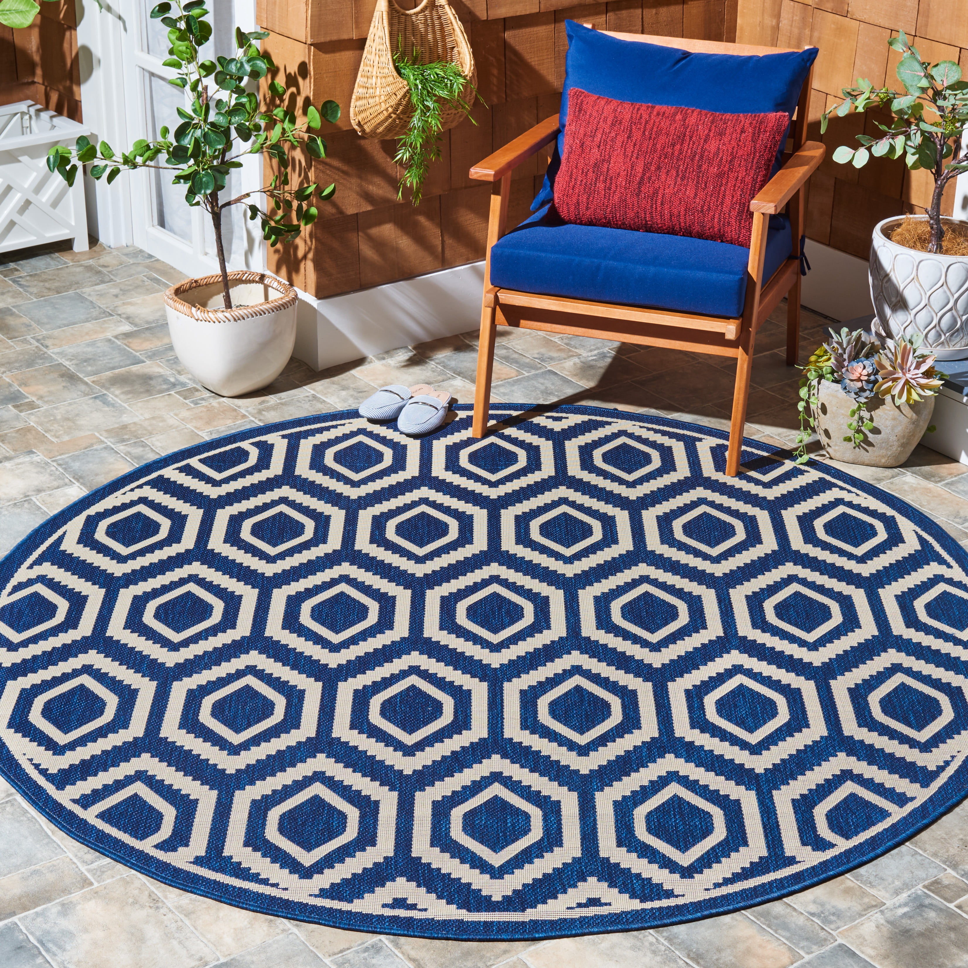 Safavieh Courtyard Amelia Geometric Indoor/Outdoor Area Rug, Navy/Beige, 5'3" x 5'3" Round