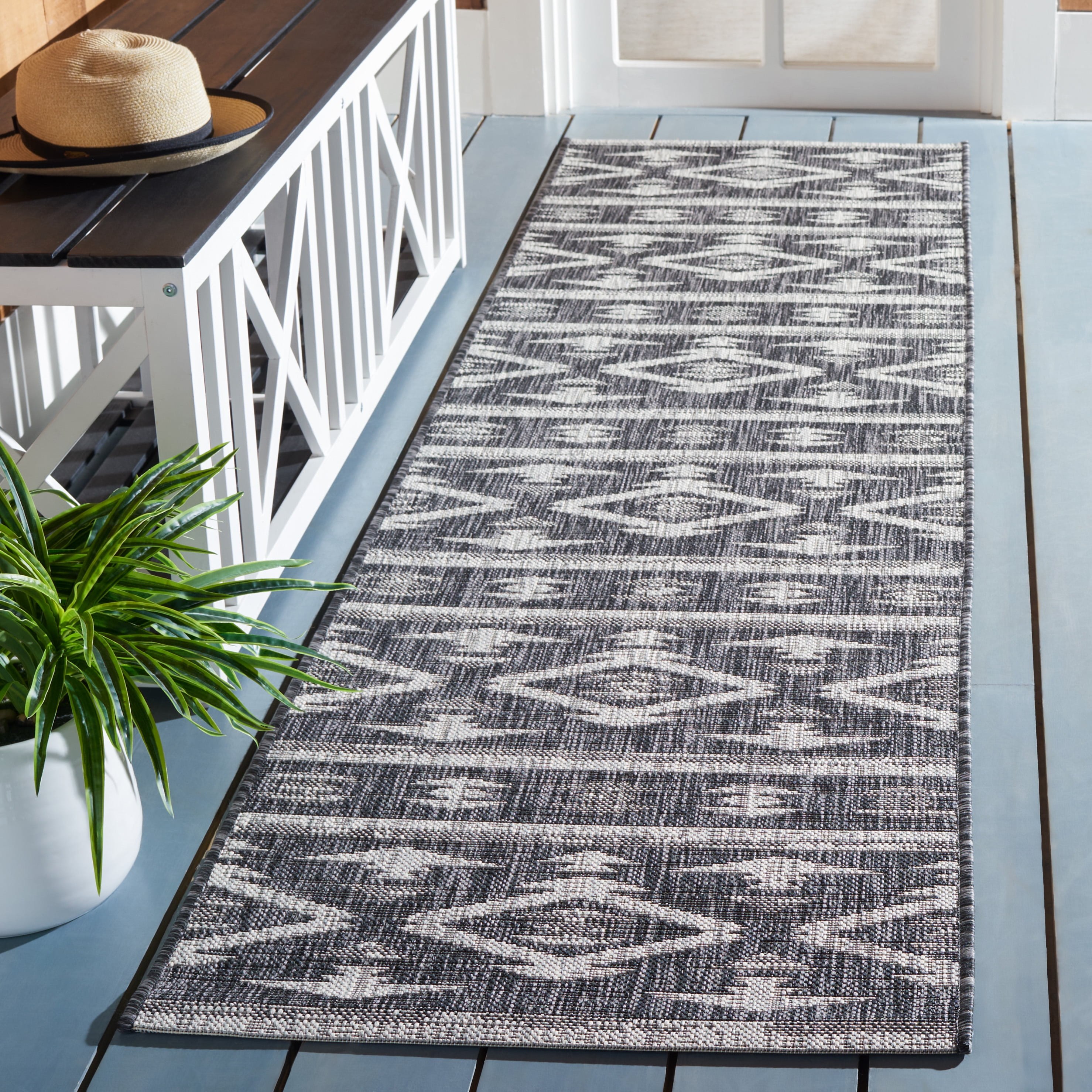 Safavieh Courtyard April Geometric Indoor/Outdoor Runner Rug, Black/Gray, 2'3" x 14'