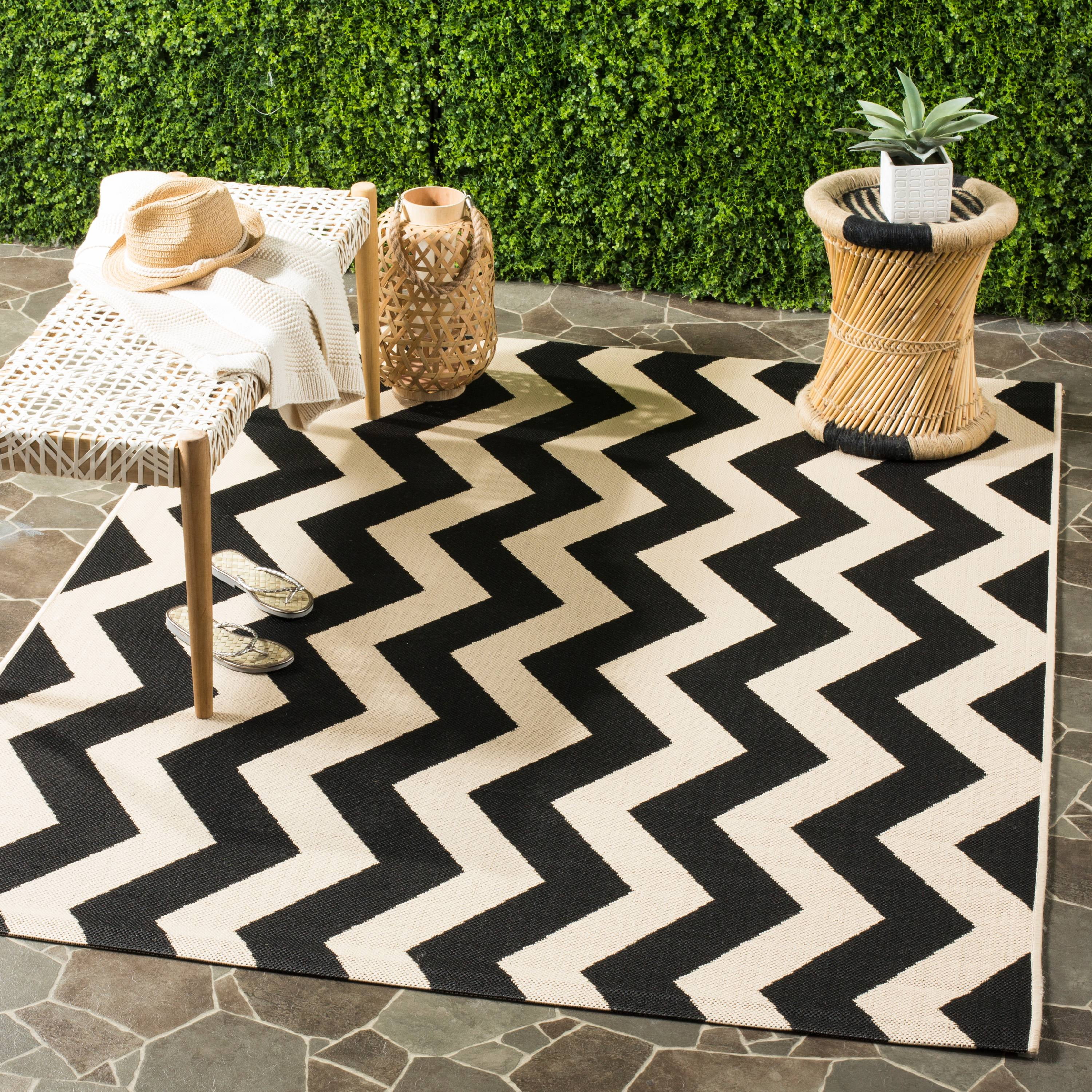Elegant Black and Beige Rectangular Synthetic Area Rug - 47"x5'7"