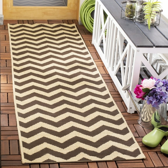 SAFAVIEH Courtyard Bailey Chevron Indoor/Outdoor Runner Rug, Dark Brown, 2'3" x 8'