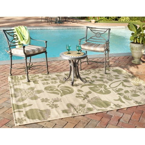 Safavieh Courtyard Ben Floral Indoor/Outdoor Area Rug, Cream/Green, 5'3" x 7'7"