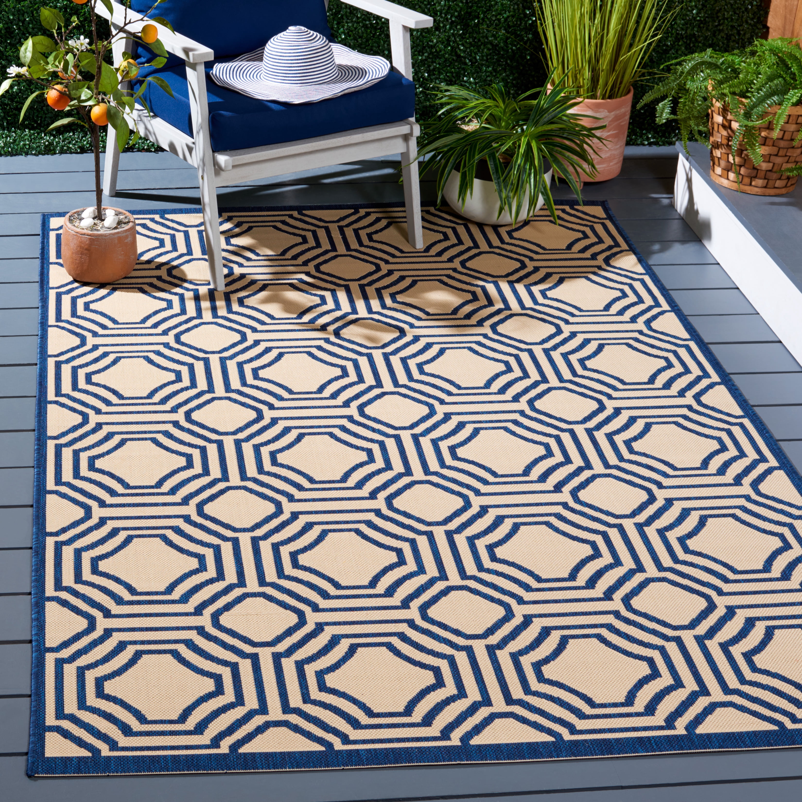 Safavieh Courtyard Brooklyn Geometric Indoor/Outdoor Area Rug, Beige/Navy, 5'3" x 7'7"