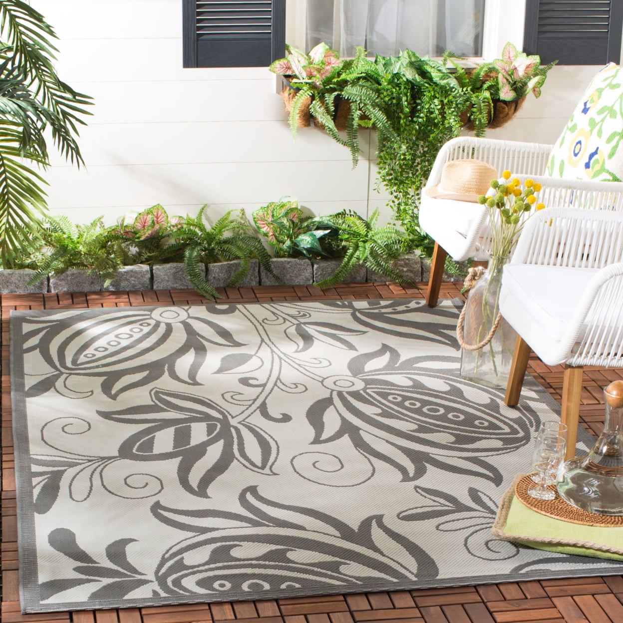 Gray Floral Rectangular Synthetic Indoor/Outdoor Area Rug