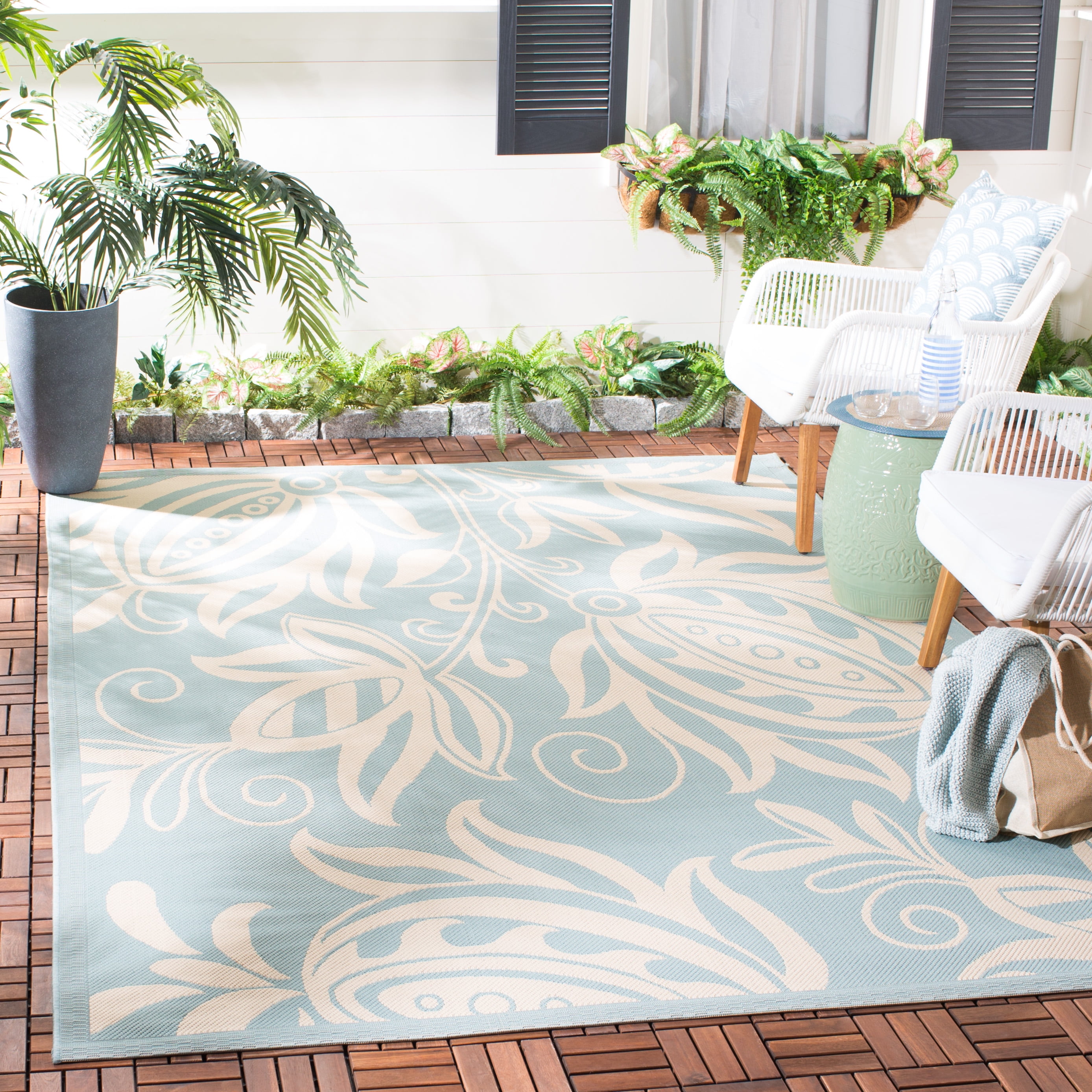 Safavieh Courtyard Bryanna Floral Indoor/Outdoor Area Rug, Aqua/Cream, 6'7" x 9'6"