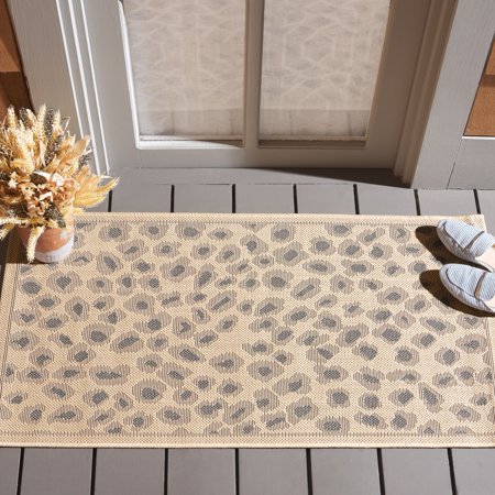 Safavieh Courtyard Camille Spotted Indoor/Outdoor Area Rug, Beige/Gold, 2' x 3'7"