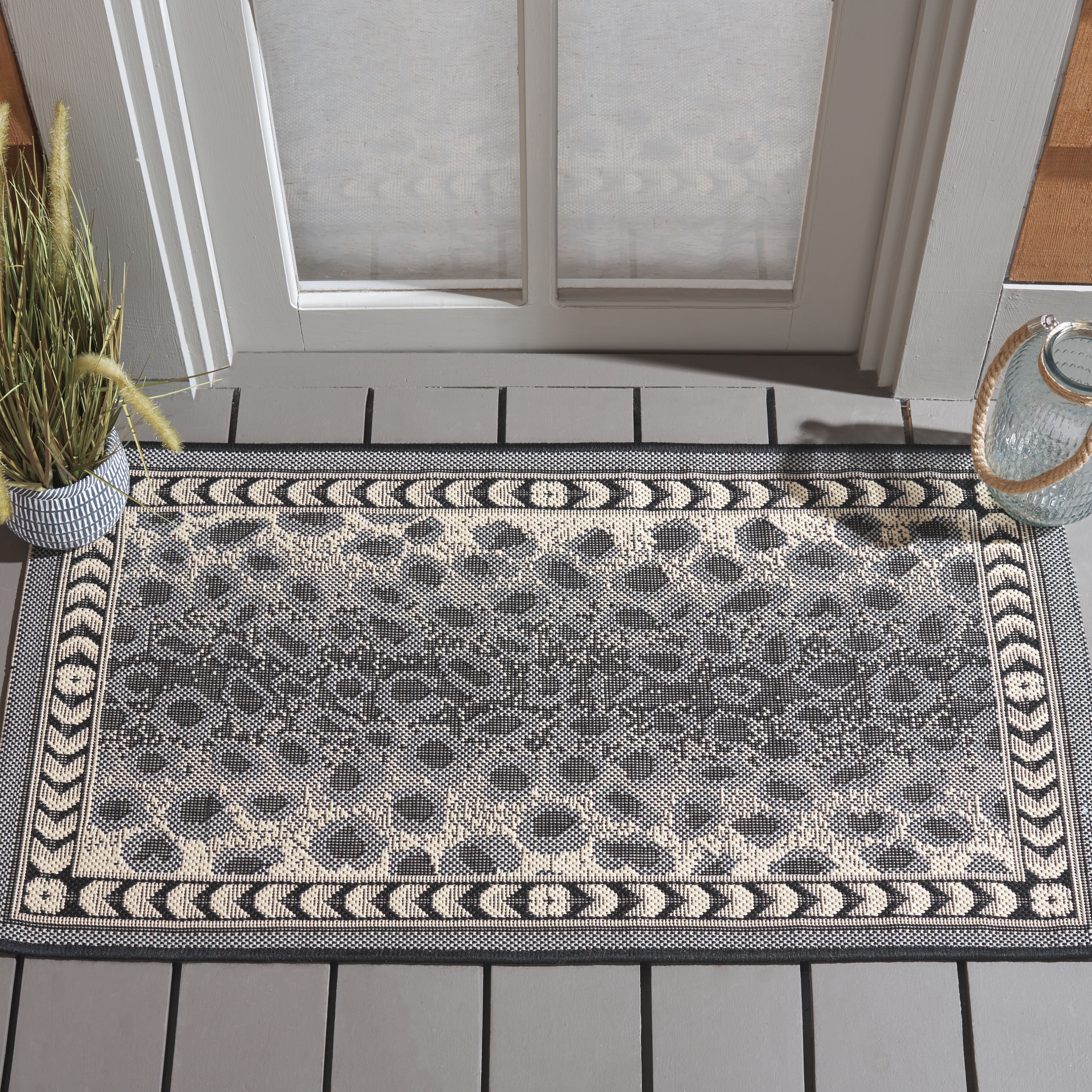 Spotted Outdoor Rug Safavieh Courtyard Candace Spotted Indoor/Outdoor Area Rug, Gray/Black ...