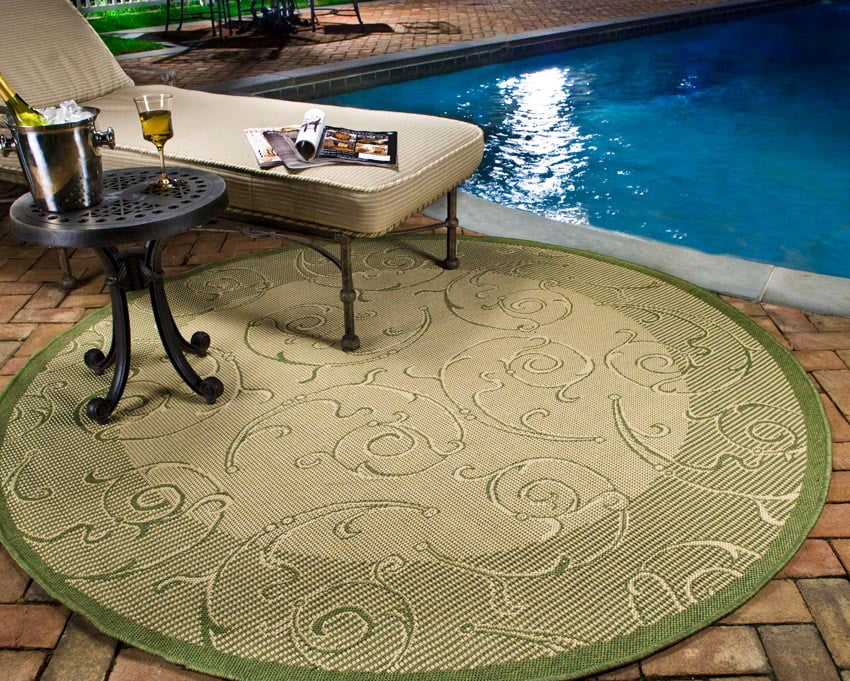 Safavieh Courtyard Daniel Oriental Indoor/Outdoor Area Rug, Natural/Olive, 7'10" x 7'10" Round