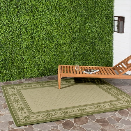 SAFAVIEH Courtyard Eva Traditional Indoor/Outdoor Area Rug, 4' x 5'7", Natural/Olive