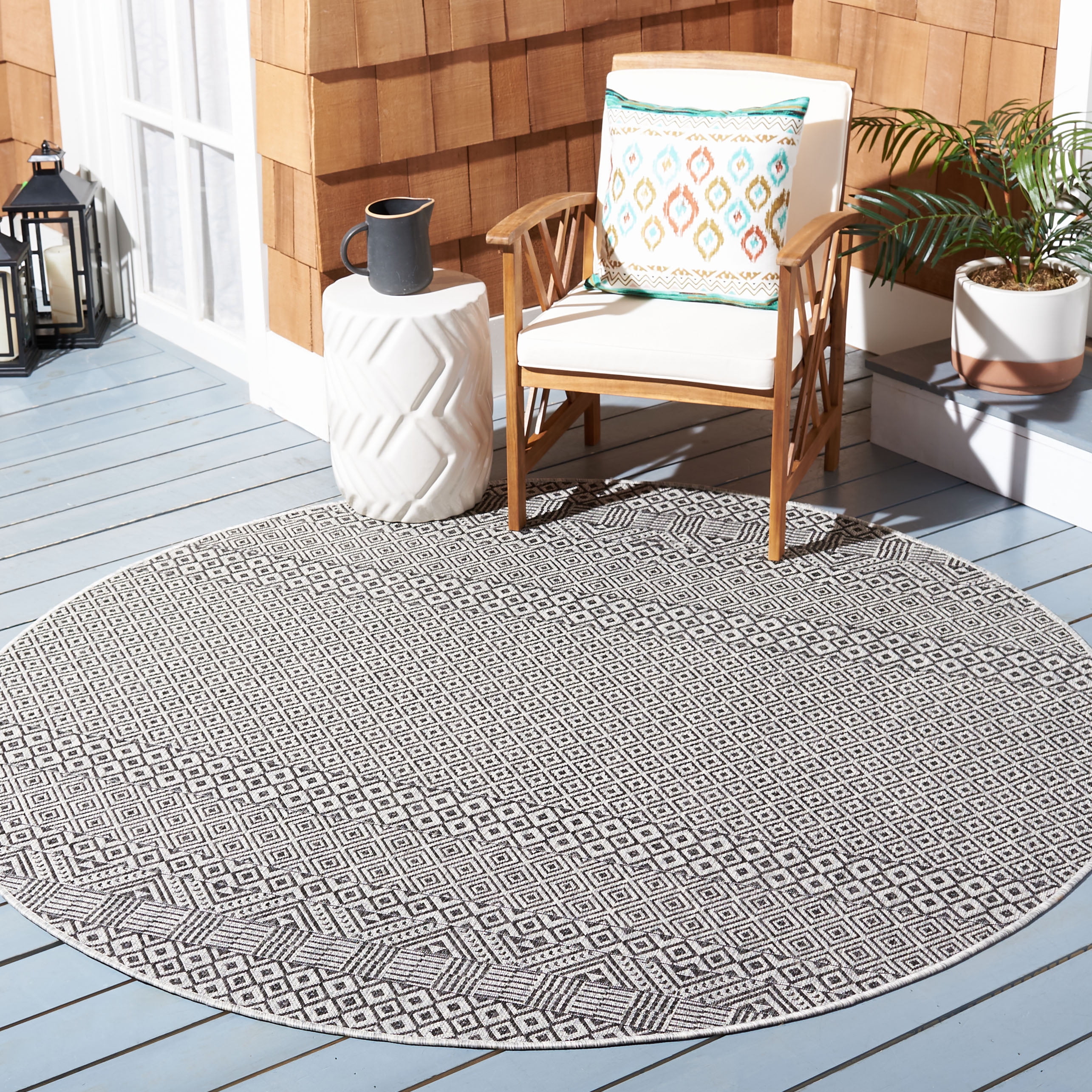 SAFAVIEH Courtyard Evander Geometric Indoor/Outdoor Area Rug, Gray/Black, 10' x 10' Round