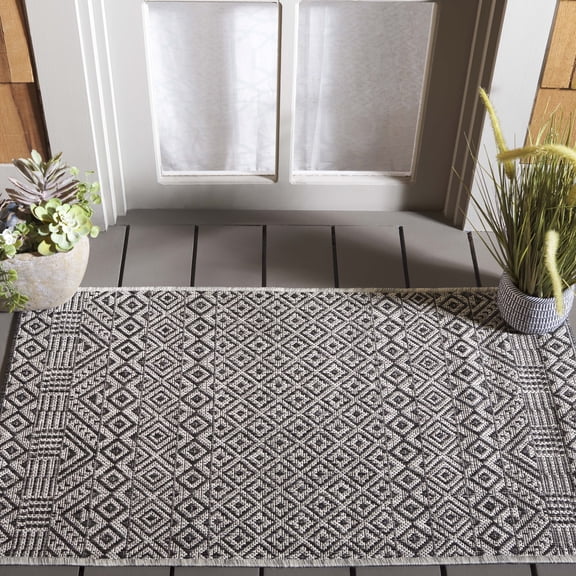 SAFAVIEH Courtyard Evander Geometric Indoor/Outdoor Area Rug, Gray/Black, 2' x 3'7"