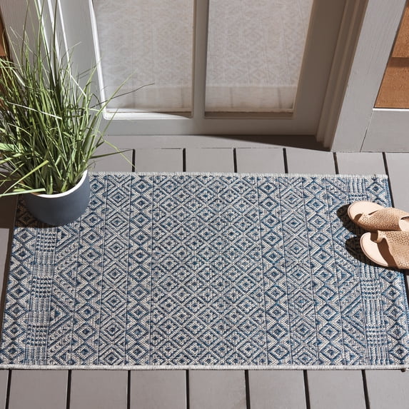 SAFAVIEH Courtyard Evander Geometric Indoor/Outdoor Area Rug, Gray/Blue, 2' x 3'7"