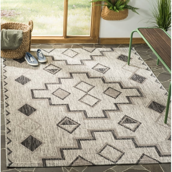SAFAVIEH Courtyard Floella Geometric Indoor/Outdoor Area Rug, Grey/Black, 5'3" x 7'7"
