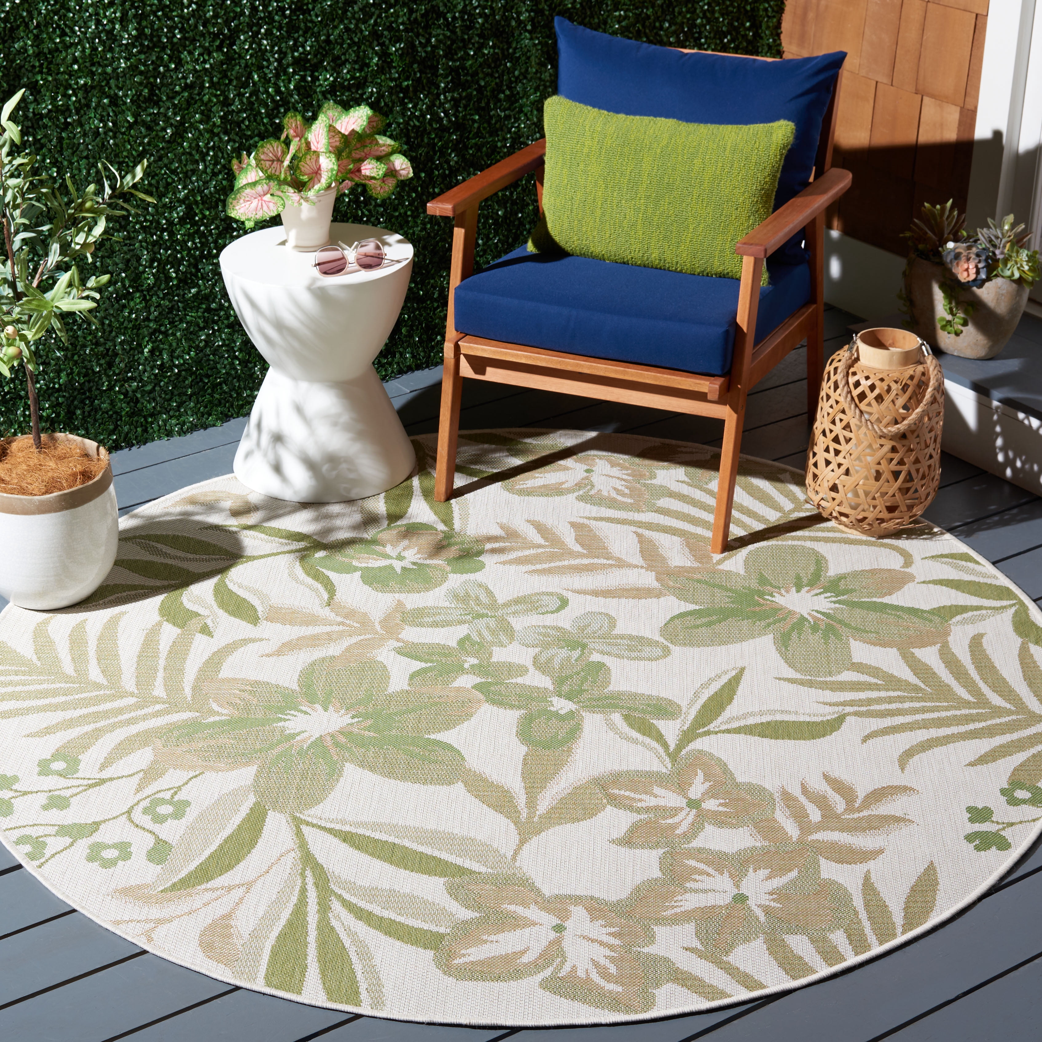 Safavieh Courtyard Gladwin Botanical Indoor/Outdoor Area Rug, Ivory/Green, 6'7" x 6'7" Round