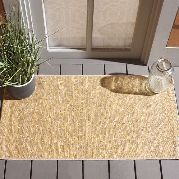 Safavieh Courtyard Gracelyn Medallion Indoor/Outdoor Area Rug, Beige/Gold, 2' x 3'7"
