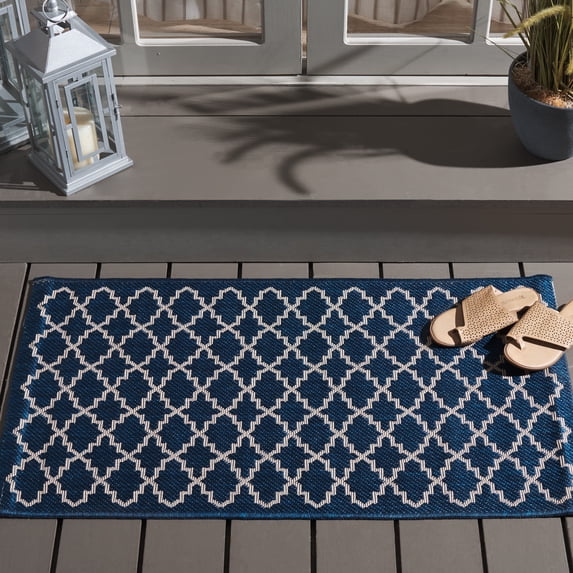Safavieh Courtyard Hilbert Geometric Indoor/Outdoor Area Rug, Navy/Beige, 2' x 3'7"