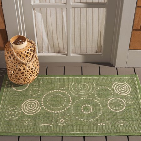 Safavieh Courtyard Hugo Oriental Indoor/Outdoor Area Rug, Olive/Natural, 2' x 3'7"