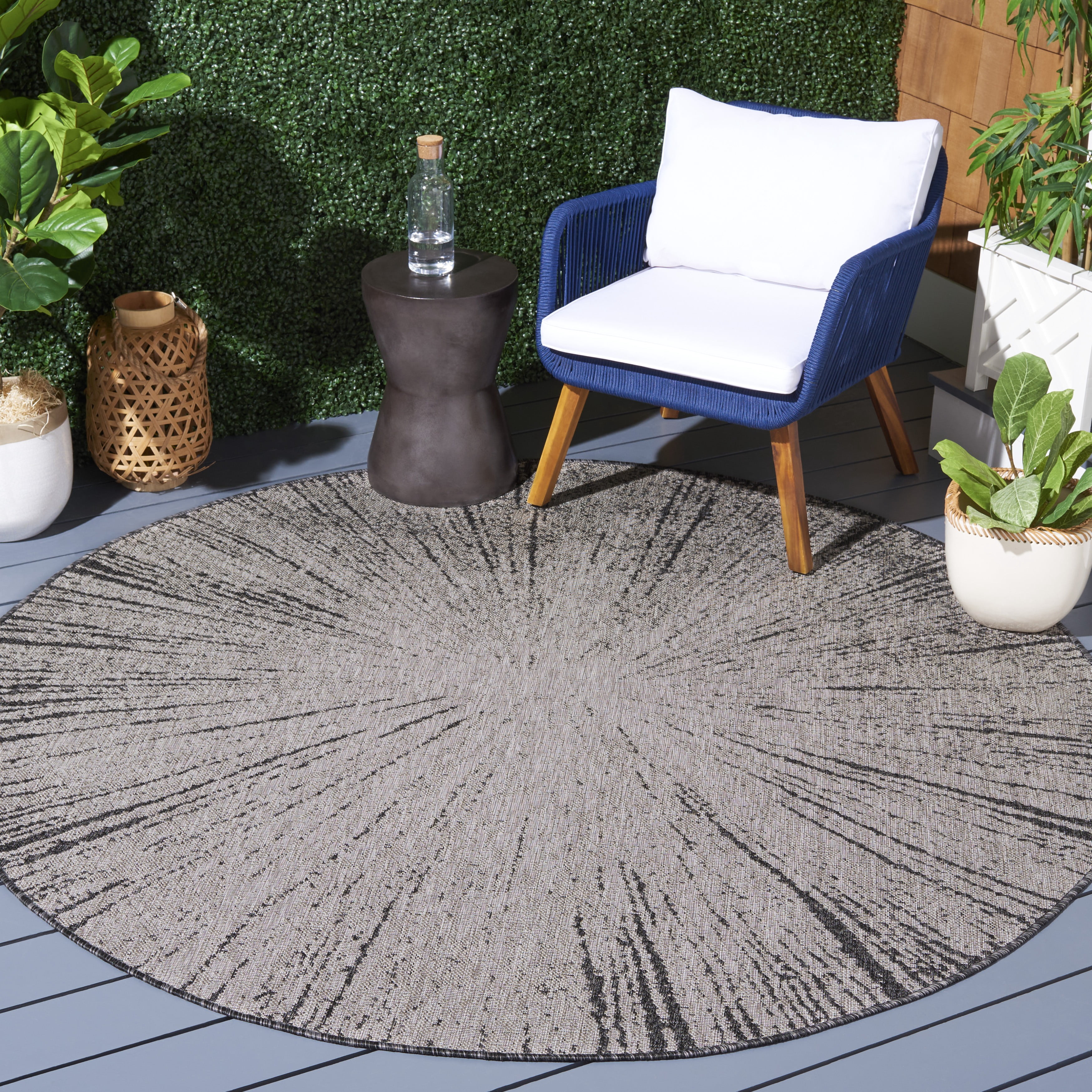 SAFAVIEH Courtyard Jaymz Radiant Indoor/Outdoor Area Rug, Beige/Black, 6'7" x 6'7" Round