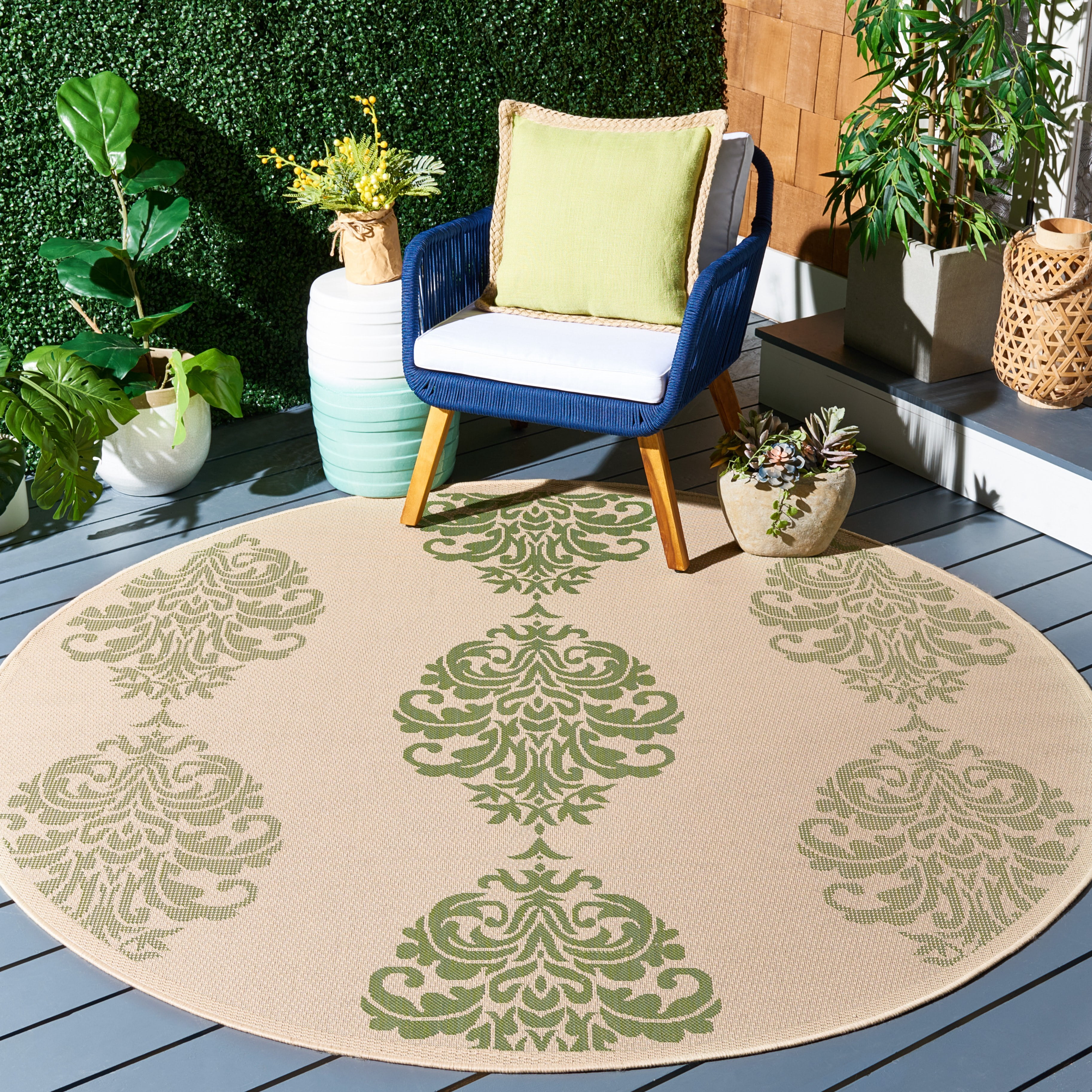 Safavieh Courtyard Jenny Medallion Indoor/Outdoor Area Rug, Natural/Olive, 5'3" x 5'3" Round