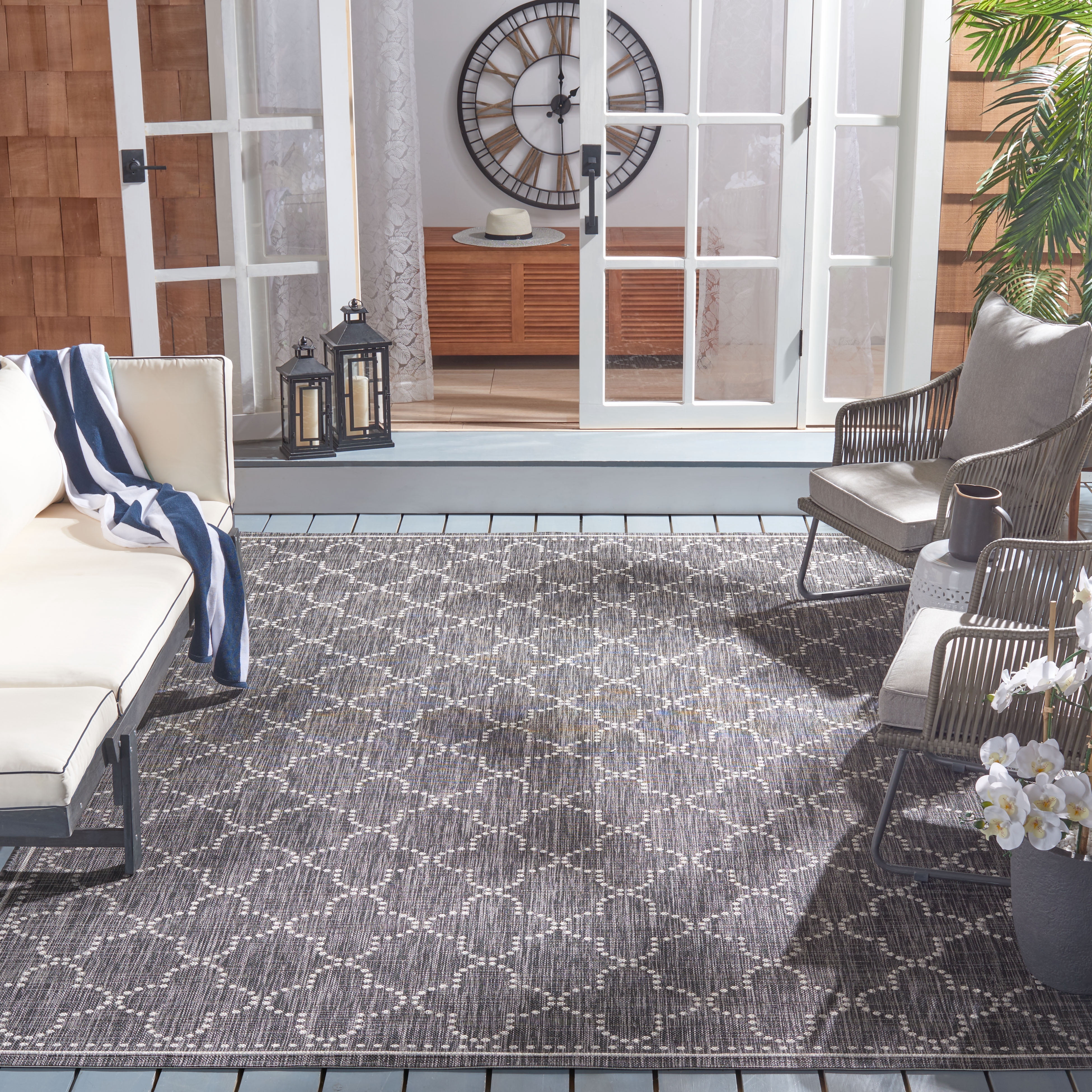 Safavieh Courtyard Joan Geometric Indoor/Outdoor Area Rug, Black/Gray, 9' x 12'