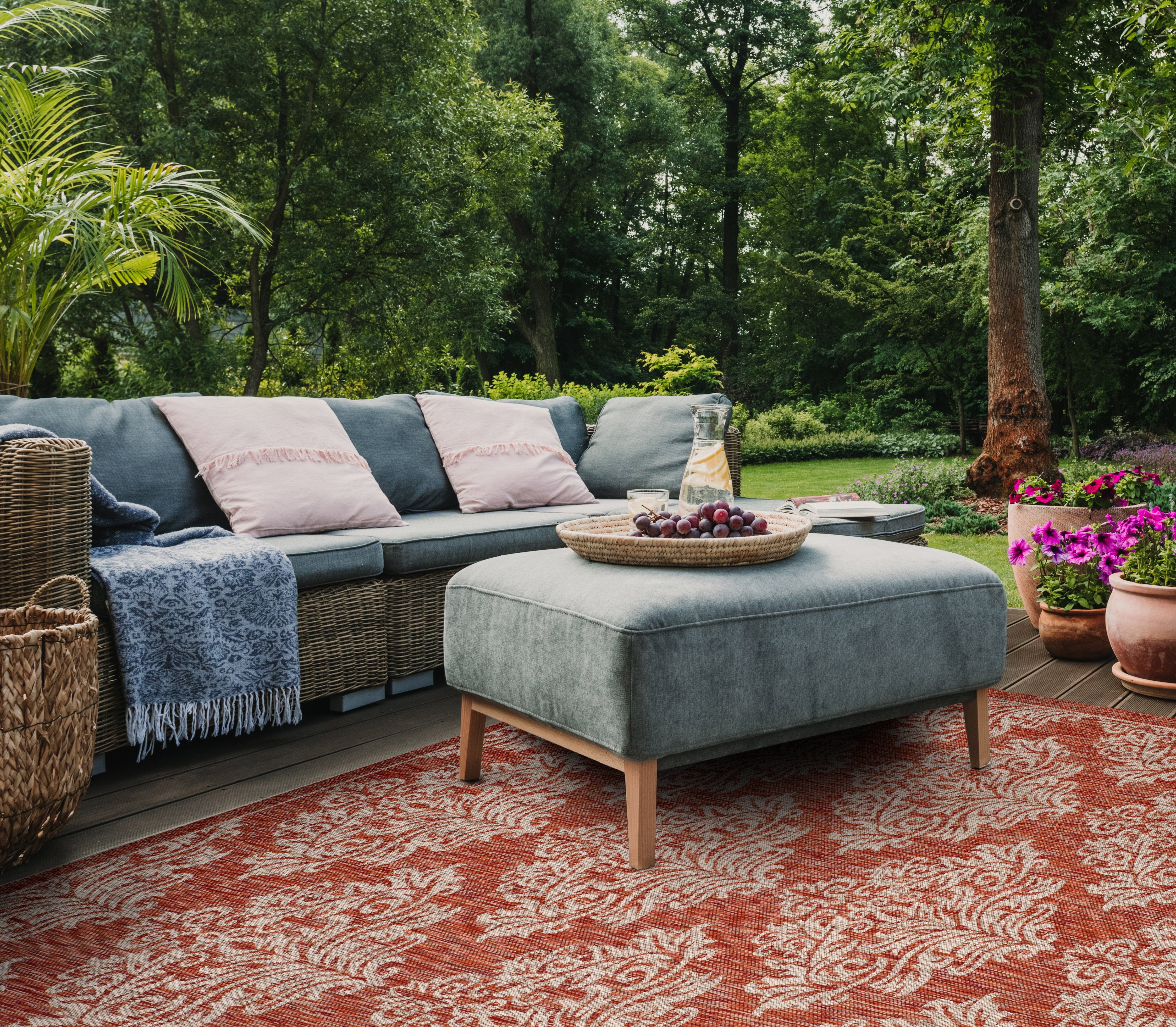 SAFAVIEH Courtyard Joetta Geometric Indoor/Outdoor Area Rug, Rust/Grey, 6'7" x 9'6"