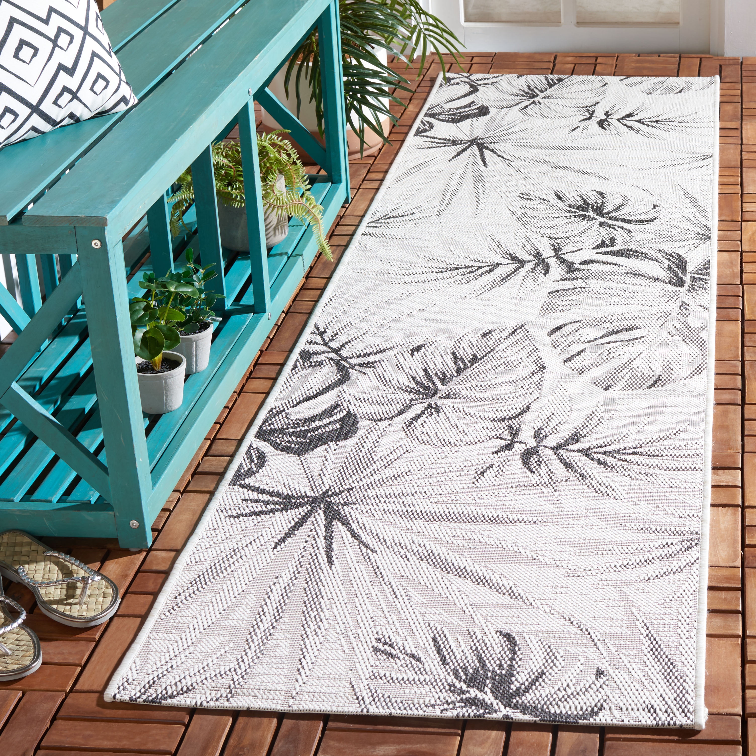 Safavieh Courtyard Keelan Botanical Indoor/Outdoor Runner Rug, Ivory/Black, 2'3" x 8'