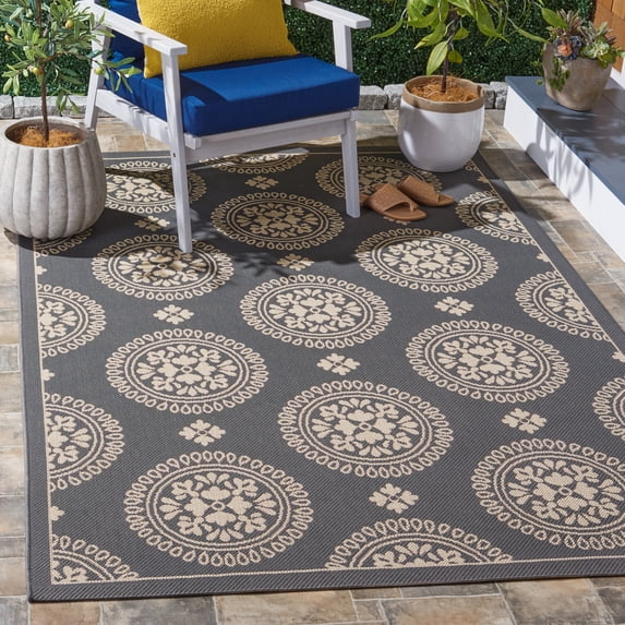 Safavieh Courtyard Kirsten Geometric Indoor/Outdoor Area Rug, Gray, 8' x 11'