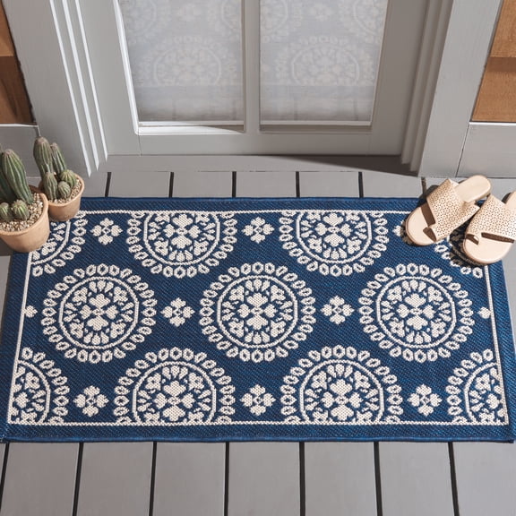 Safavieh Courtyard Kirsten Geometric Indoor/Outdoor Area Rug, Navy, 2'7" x 5'