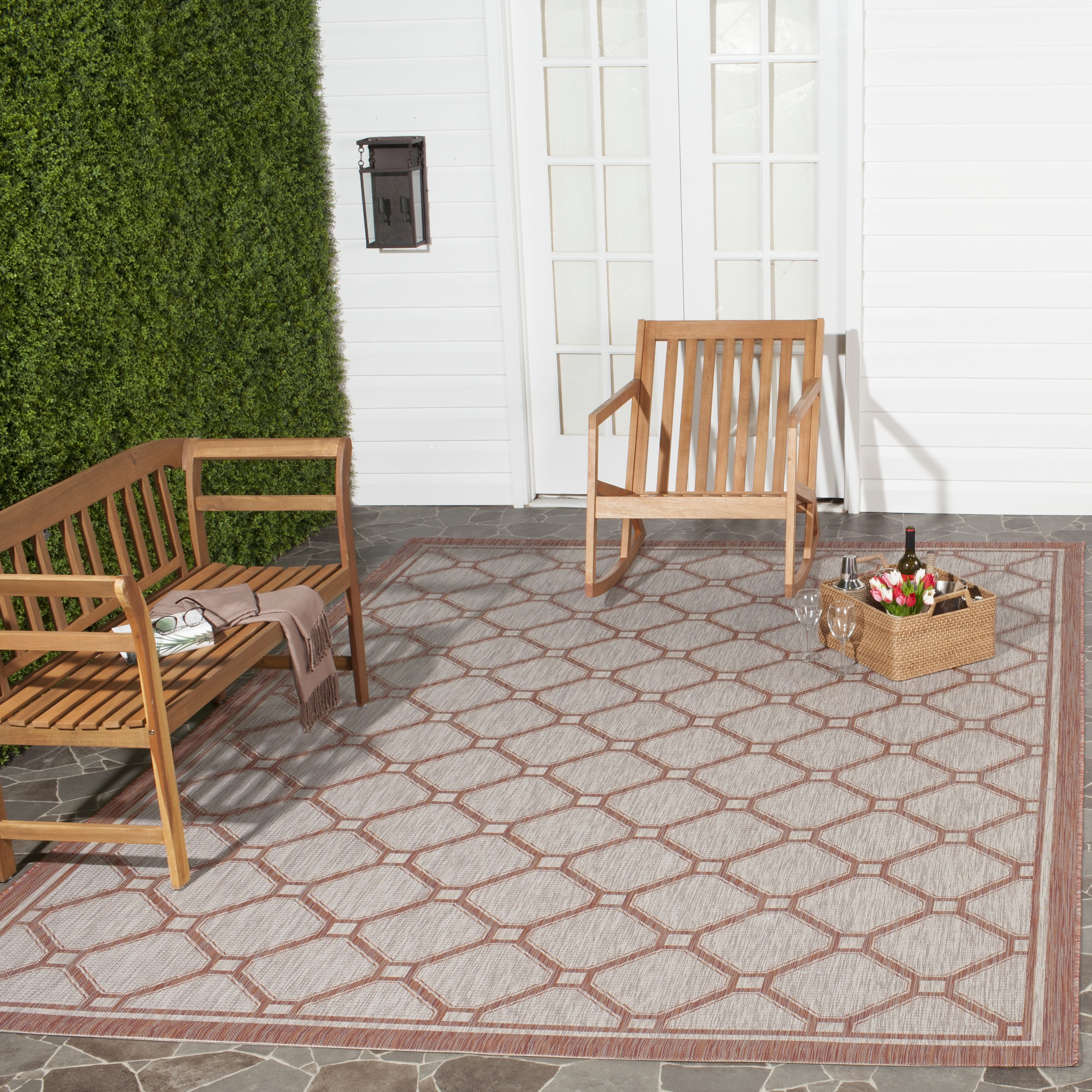 SAFAVIEH Courtyard Maksim Oriental Indoor/Outdoor Area Rug, Red/Beige, 4' x 5'7"