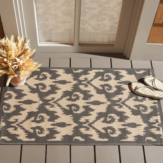 Safavieh Courtyard Millard Geometric Indoor/Outdoor Area Rug, Anthracite/Beige, 2' x 3'7"