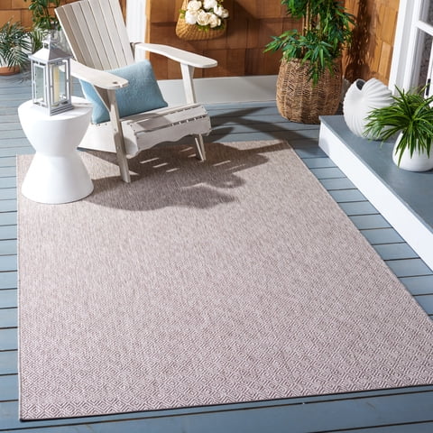 Safavieh Courtyard Mitre Geometric Indoor/Outdoor Area Rug, Beige, 5'3" x 7'7"