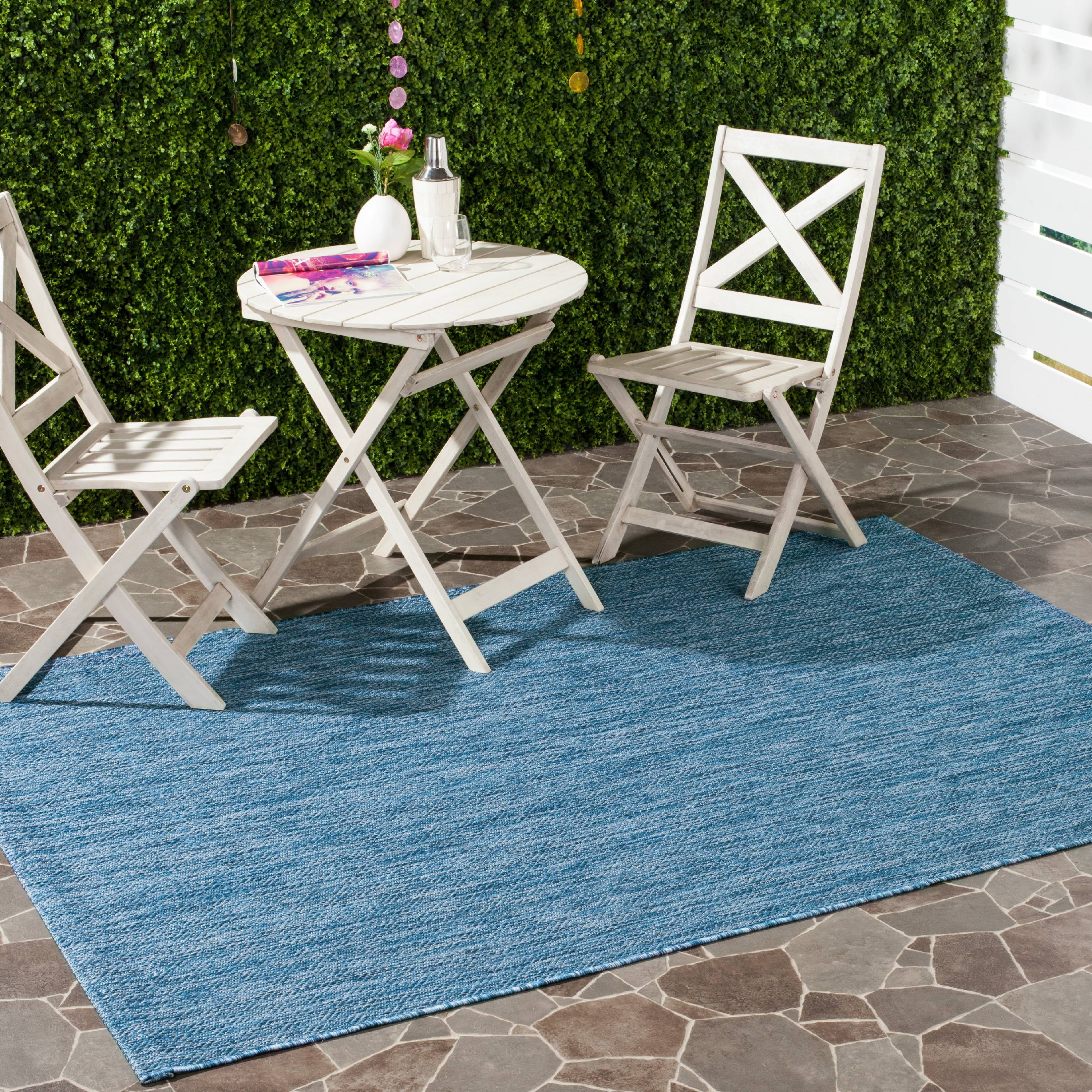 Navy Geometric Low Pile Synthetic Indoor/Outdoor Rug