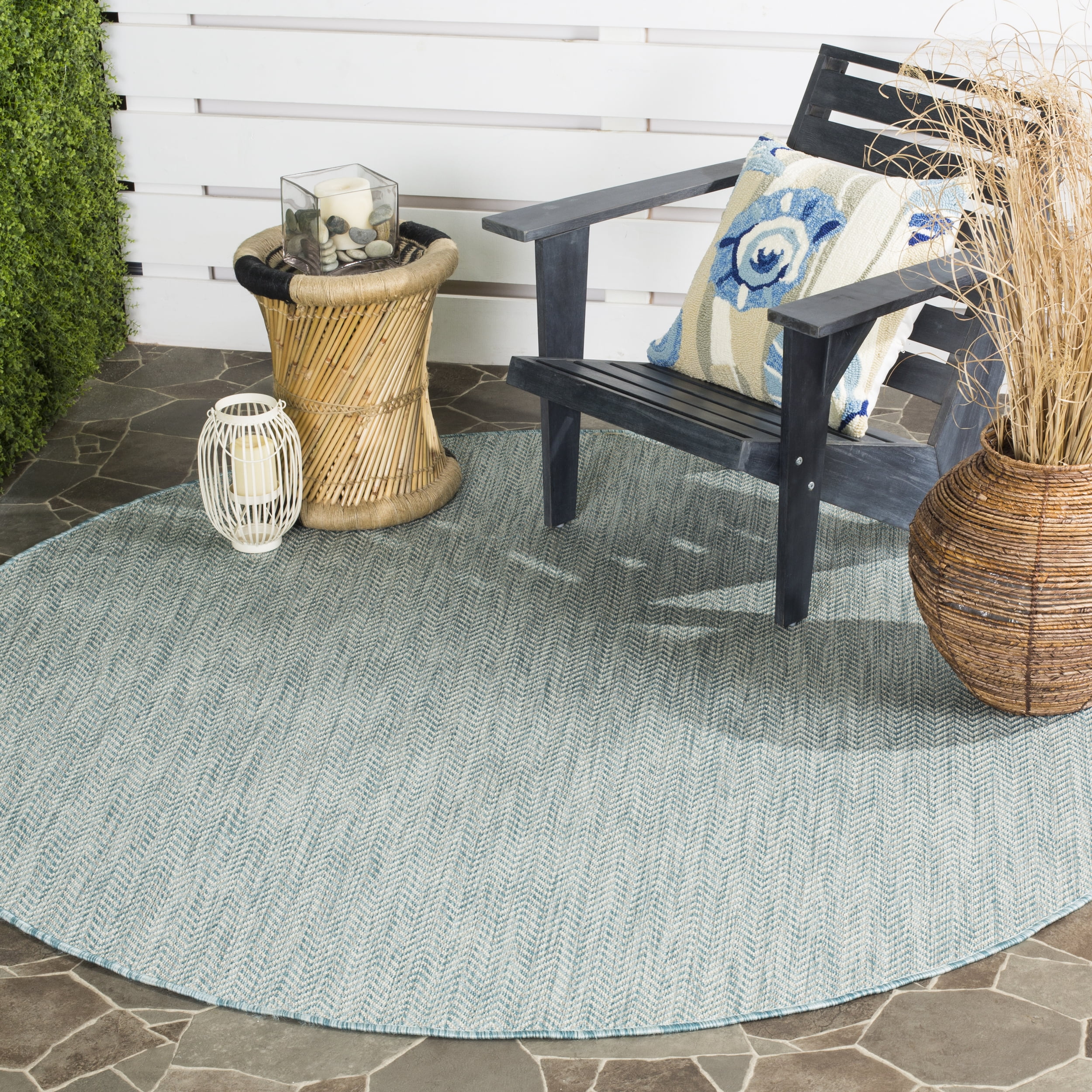 Courtyard 59'' Round Gray Synthetic Easy-Care Indoor/Outdoor Rug