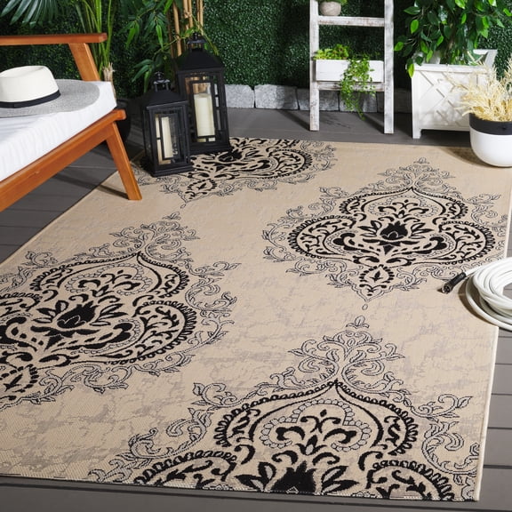 Safavieh Courtyard Penelope Damask Indoor/Outdoor Area Rug, Creme/Black, 4' x 5'7"
