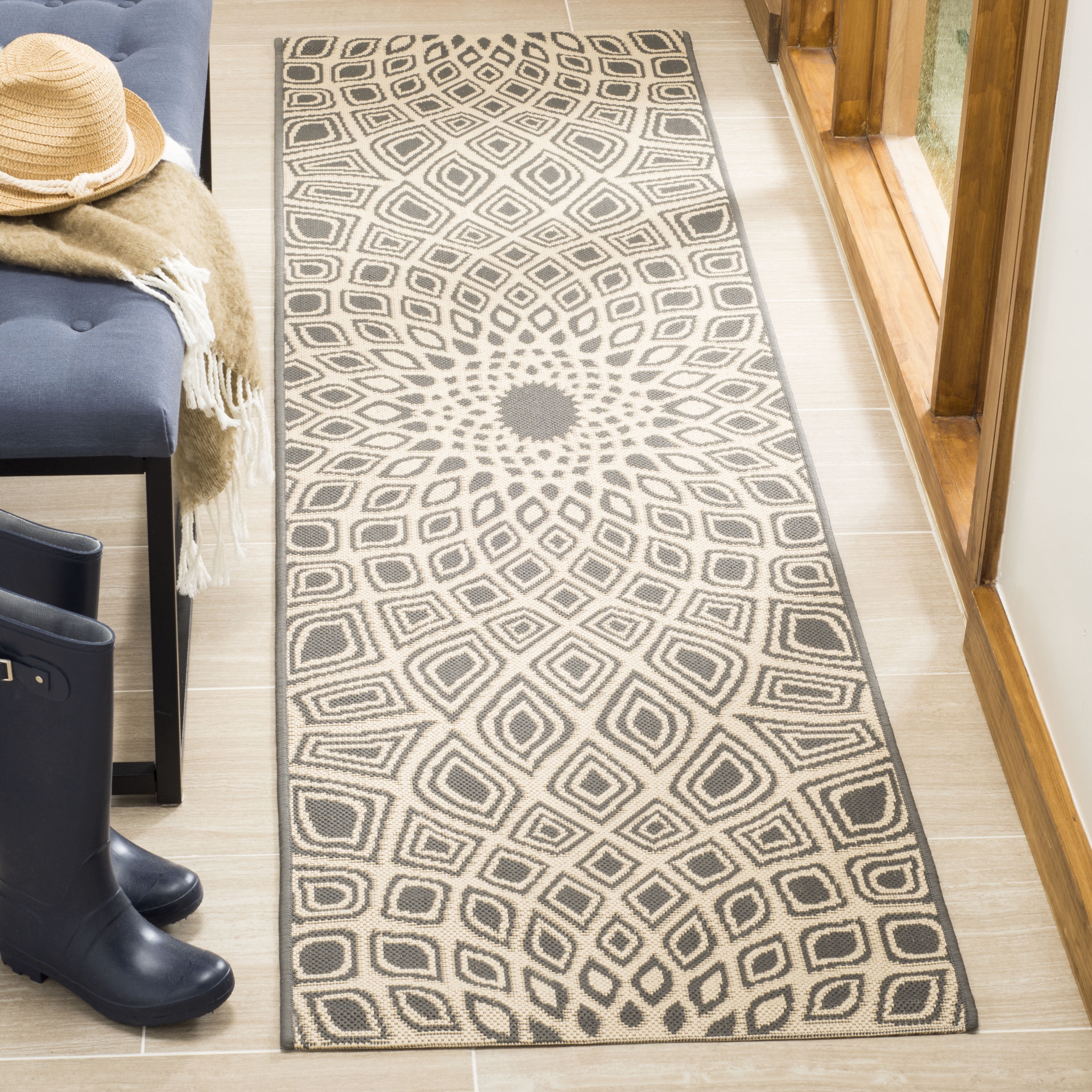 Safavieh Courtyard Thane Abstract Indoor/Outdoor Runner Rug, Anthracite/Beige, 2'3" x 8'