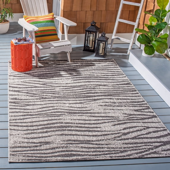 SAFAVIEH Courtyard Thomasina Animal Indoor/Outdoor Area Rug, Grey/Black, 5'3" x 7'7"