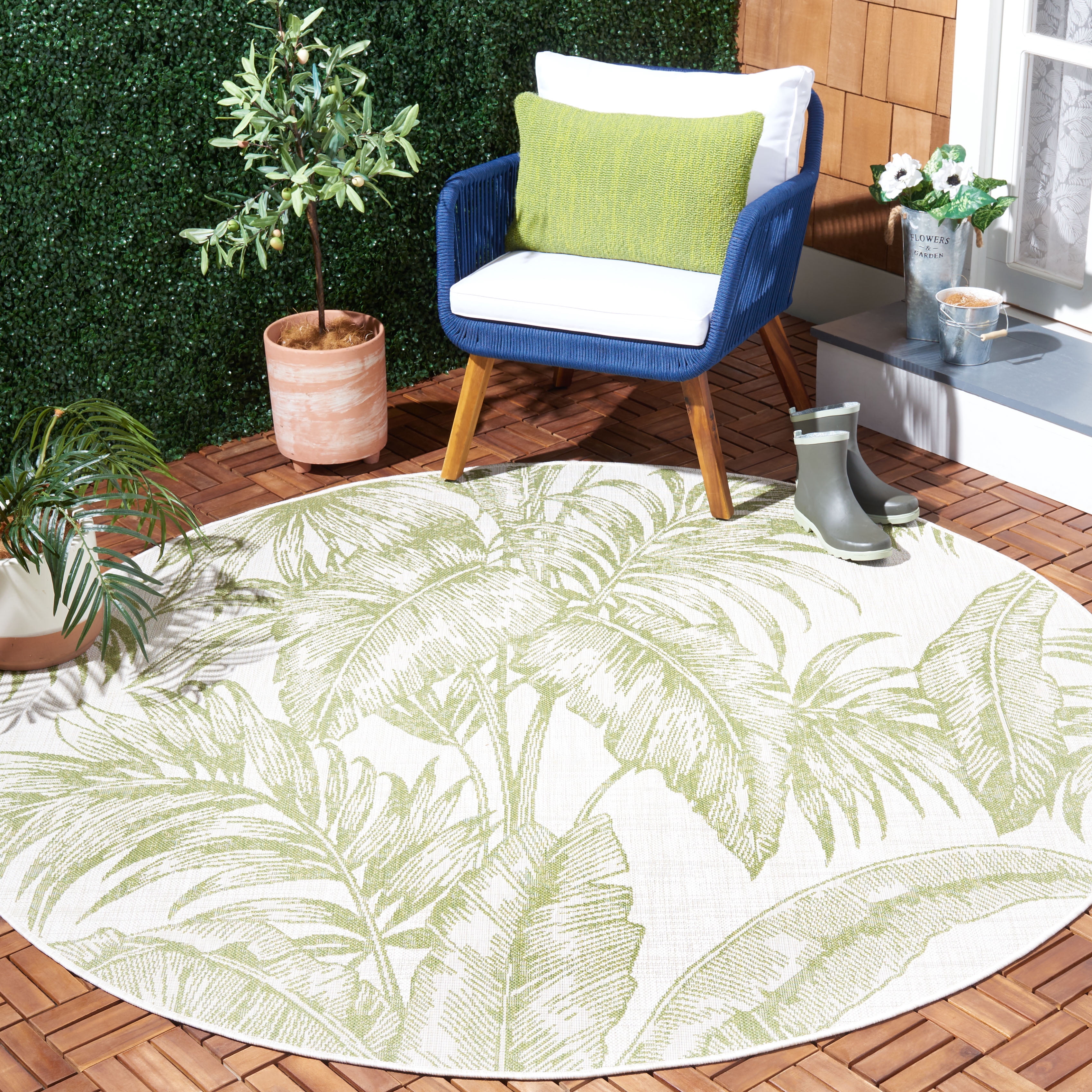 Safavieh Courtyard Twyla Botanical Indoor/Outdoor Area Rug, Ivory/Green, 6'7" x 6'7" Round