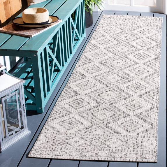 Safavieh Courtyard Wyatt Geometric Indoor/Outdoor Runner Rug, Light Gray/Dark Gray, 2'3" x 8'