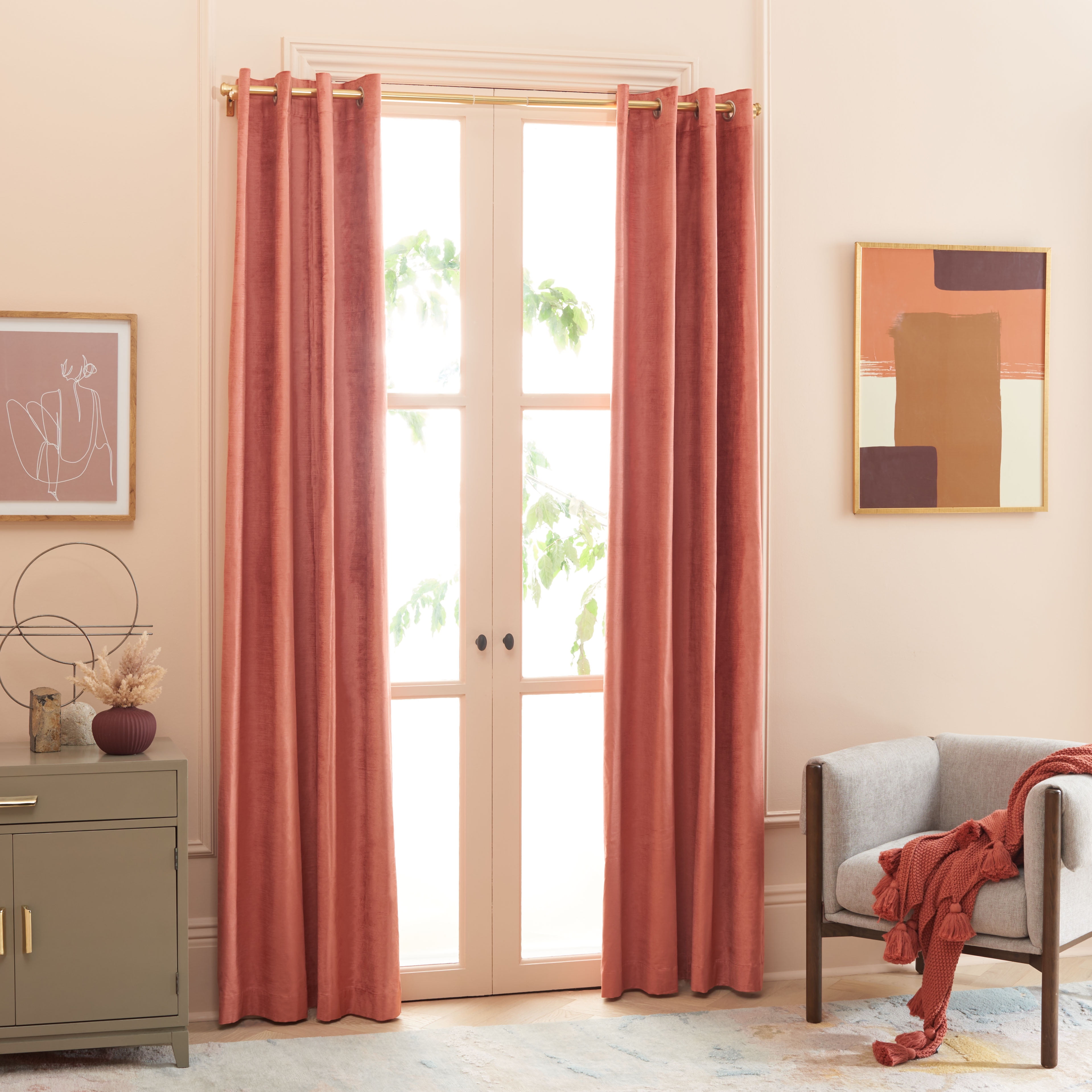 SAFAVIEH Creslia Contemporary Rust Solid Grommet Blackout Curtains, 52" x 84"